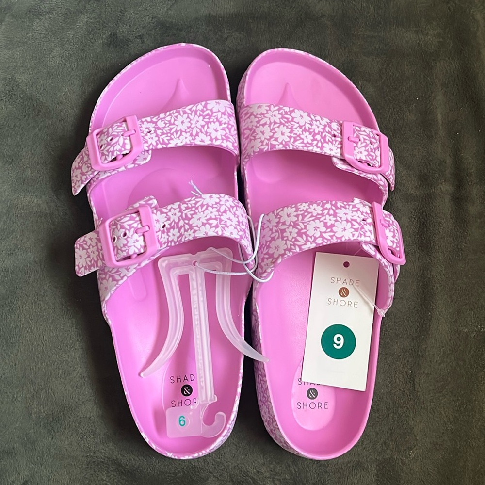 Women’s purple slip on sandals size 9